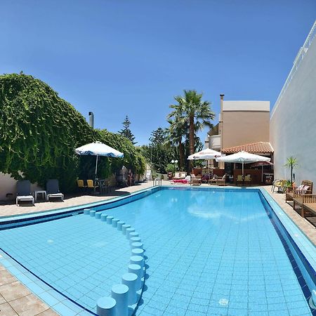 Akatos Hotel Agia Marina  Exterior photo