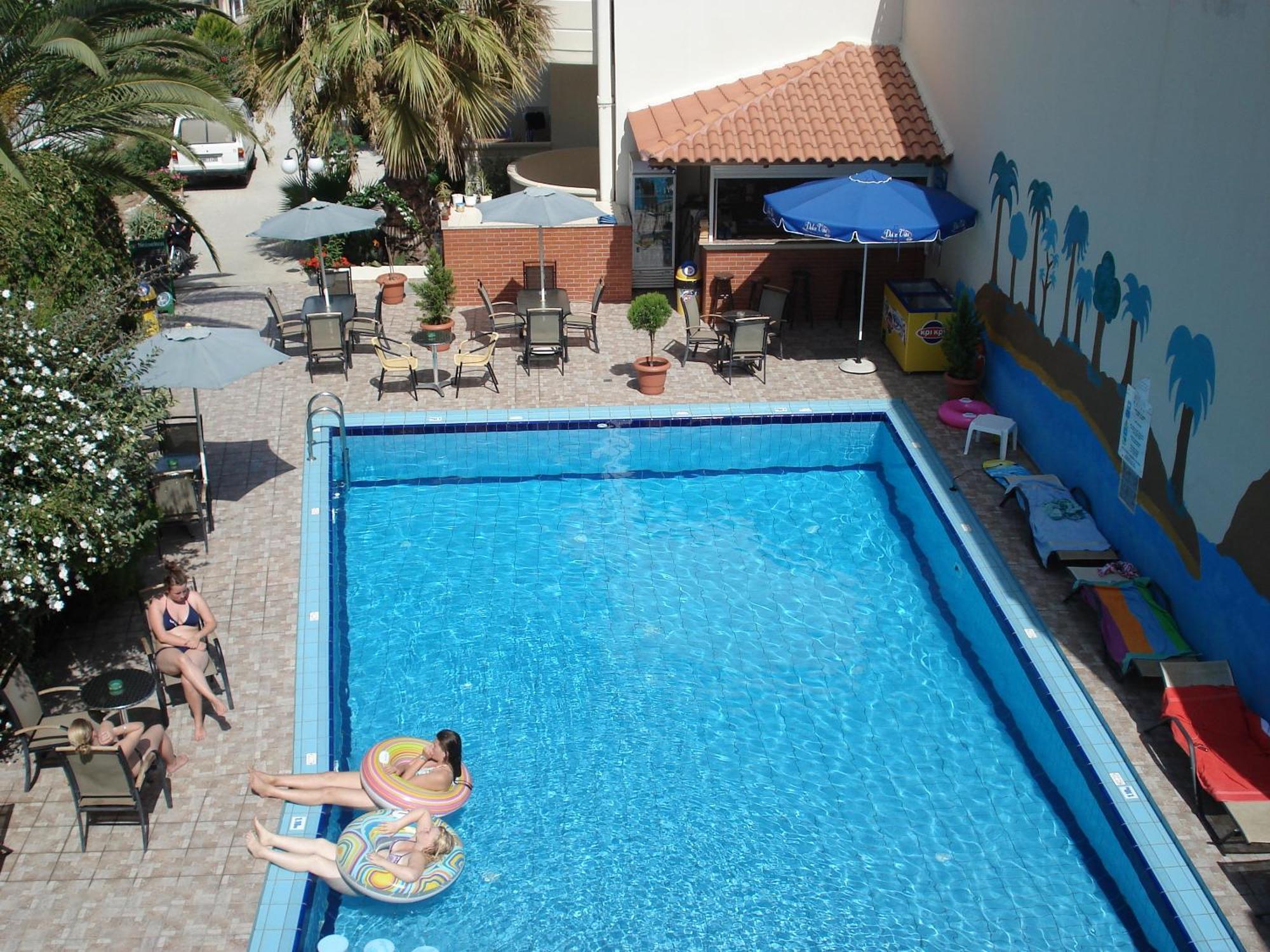 Akatos Hotel Agia Marina  Exterior photo